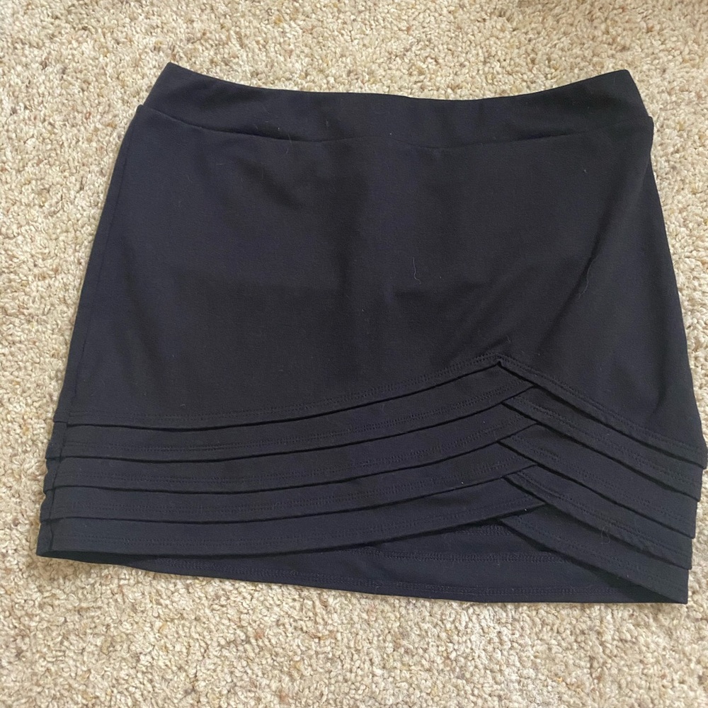Urban Outfitters Asymmetrical Skirt Hem Black L